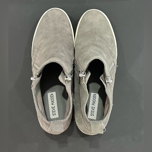 Gray Steve Madden Wedges - Picture 3 of 8